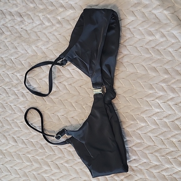 Knot Front Bikini Top - Picture 2 of 4